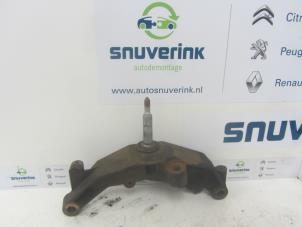 Used Engine mount Renault Trafic New (FL) 2.0 dCi 16V 115 Price on request offered by Snuverink Autodemontage