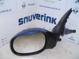 Used Wing mirror, left Peugeot 206+ (2L/M) 1.4 XS Price € 25,00 Margin scheme offered by Snuverink Autodemontage