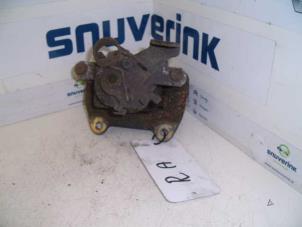 Used Rear brake calliper, right Alfa Romeo 147 (937) 1.6 HP Twin Spark 16V Price on request offered by Snuverink Autodemontage