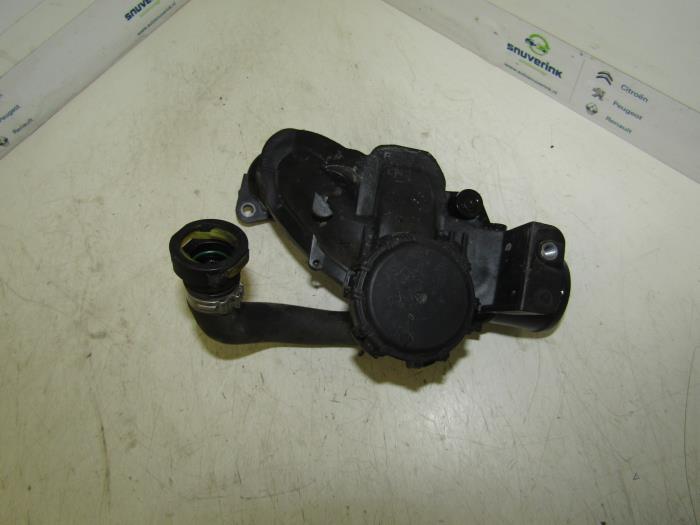 EGR tube from a Renault Kangoo Express (FW) 1.5 dCi 85 2008