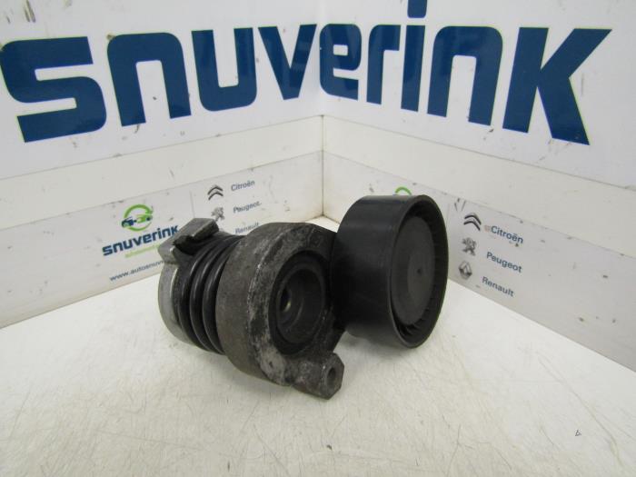 Usados Rodillo tensor correa múltiple Renault Megane III Grandtour (KZ) 1.5 dCi 110 Precio € 25,00 Norma de margen ofrecido por Snuverink Autodemontage