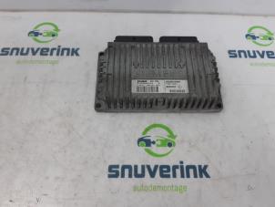 Used Automatic gearbox computer Renault Scénic I (JA) 1.6 16V Price € 60,00 Margin scheme offered by Snuverink Autodemontage