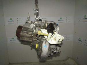 Used Gearbox Peugeot 206 Price € 125,00 Margin scheme offered by Snuverink Autodemontage