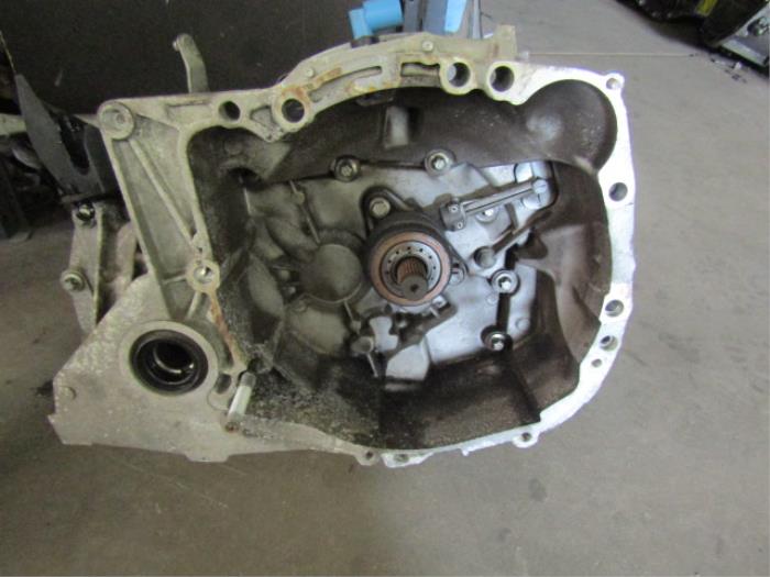 Gebrauchte Getriebe Renault Clio III (BR/CR) 1.2 16V 75 Preis € 89,98 Margenregelung angeboten von Snuverink Autodemontage