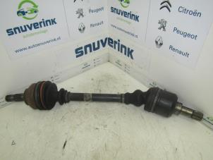 Used Front drive shaft, left Peugeot 307 SW (3H) 1.6 HDiF 110 16V Price € 30,00 Margin scheme offered by Snuverink Autodemontage