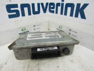Usados Ordenador de caja automática Renault Espace (JK) 3.0 dCi V6 24V Precio de solicitud ofrecido por Snuverink Autodemontage