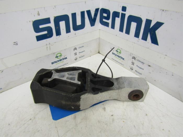 Used Engine mount Peugeot 308 (L3/L8/LB/LH/LP) 1.6 BlueHDi 120 Price € 30,24 Inclusive VAT offered by Snuverink Autodemontage