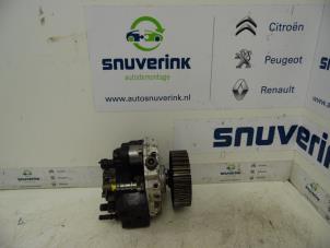 Used Mechanical fuel pump Peugeot 407 (6D) 1.6 HDi 16V Price € 90,00 Margin scheme offered by Snuverink Autodemontage