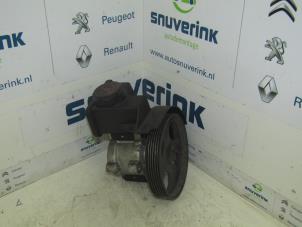 Used Power steering pump Peugeot 206 (2A/C/H/J/S) 2.0 GTI 16V Price € 40,00 Margin scheme offered by Snuverink Autodemontage