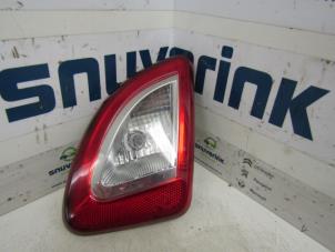 Used Reversing light, right Renault Twingo II (CN) 1.2 16V Price € 20,00 Margin scheme offered by Snuverink Autodemontage