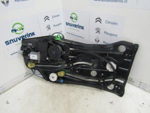 Usados Mecanismo de ventanilla de 2 puertas derecha detrás Peugeot 308 CC (4B) 1.6 16V THP 155 Precio € 29,99 Norma de margen ofrecido por Snuverink Autodemontage