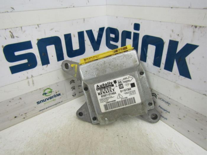Airbag Module from a Nissan Primastar 1.9 dCi 100 2003