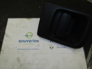 Used Handle Renault Master Price on request offered by Snuverink Autodemontage