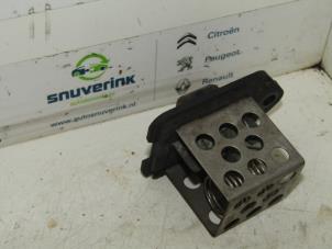 Used Cooling fan resistor Peugeot 206+ (2L/M) 1.4 XS Price on request offered by Snuverink Autodemontage