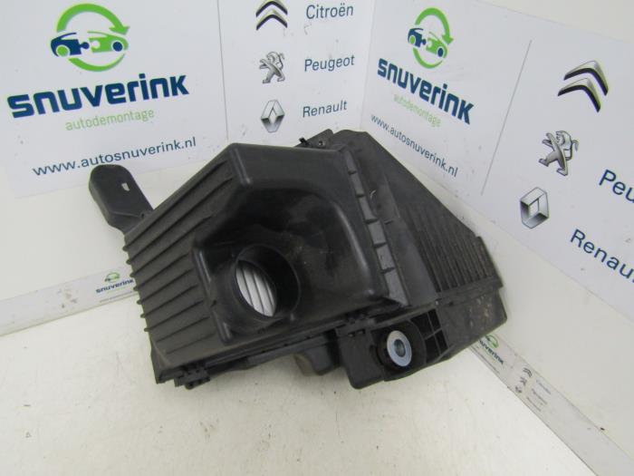Air box from a Renault Twingo III (AH) 1.0 SCe 70 12V 2015
