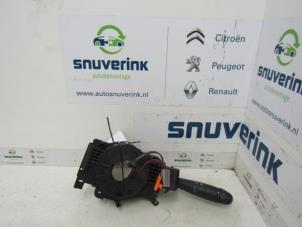 Used Airbag clock spring Nissan Primastar 1.9 dCi 100 Price € 42,35 Inclusive VAT offered by Snuverink Autodemontage
