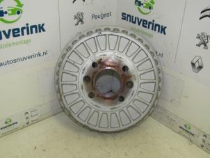 Used Rear brake drum Renault Twingo III (AH) 1.0 SCe 70 12V Price € 100,00 Margin scheme offered by Snuverink Autodemontage