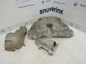 Used Exhaust heat shield Renault Laguna I Grandtour (K56) 1.8 RXE 16V Price on request offered by Snuverink Autodemontage