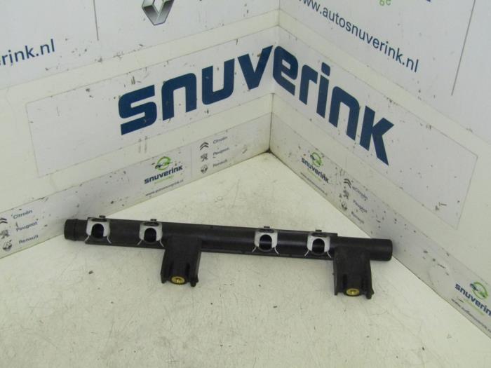 Usagé Système d'injection Renault Twingo Prix € 19,98 Règlement à la marge proposé par Snuverink Autodemontage
