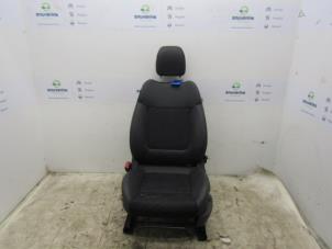 Used Seat, left Peugeot 3008 I (0U/HU) 1.6 16V THP 155 Price € 100,00 Margin scheme offered by Snuverink Autodemontage