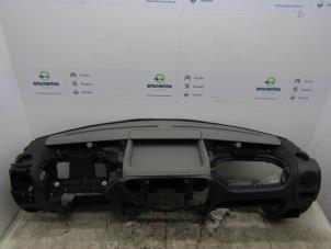 Używane Panel Renault Master IV (MA/MB/MC/MD/MH/MF/MG/MH) 2.3 dCi 16V Cena € 181,50 Z VAT oferowane przez Snuverink Autodemontage