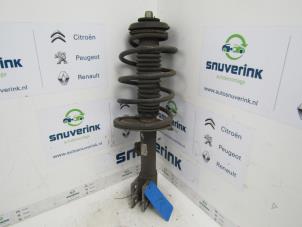 Used Front shock absorber rod, right Peugeot 307 Break (3E) 1.6 HDi 90 16V Price € 30,00 Margin scheme offered by Snuverink Autodemontage