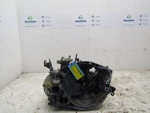 Used Gearbox Peugeot 406 Break (8E/F) 2.0 HDi 110 Price € 100,00 Margin scheme offered by Snuverink Autodemontage
