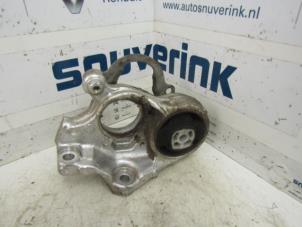 Used Support bearing, front right Peugeot 308 (4A/C) 1.4 VTI 16V Price € 40,00 Margin scheme offered by Snuverink Autodemontage