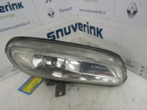 Used Fog light, front right Peugeot 406 Price on request offered by Snuverink Autodemontage