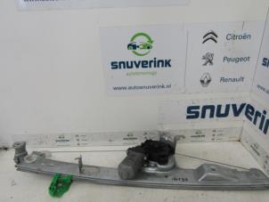 Used Window mechanism 2-door, front right Renault Scenic Price € 80,00 Margin scheme offered by Snuverink Autodemontage