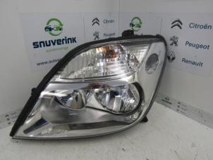 Used Headlight, left Renault Scénic I (JA) 2.0 16V IDE Price € 30,00 Margin scheme offered by Snuverink Autodemontage