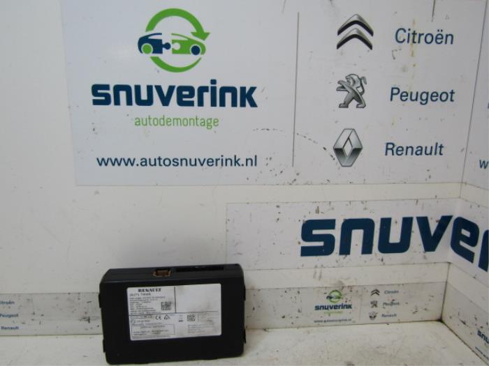 Usagé Ordinateur divers Renault Captur I (2R) 1.5 Energy dCi 110 FAP Prix € 125,00 Règlement à la marge proposé par Snuverink Autodemontage