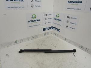 Used Set of tailgate gas struts Renault Megane II Grandtour (KM) 1.6 16V Price on request offered by Snuverink Autodemontage