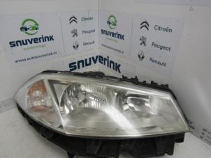 Used Headlight, right Renault Megane II Grandtour (KM) 1.5 dCi 80 Price € 50,00 Margin scheme offered by Snuverink Autodemontage