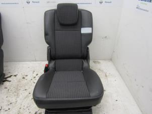 Używane Fotel tylny Renault Scénic III (JZ) 1.4 16V TCe 130 Cena € 69,99 Procedura marży oferowane przez Snuverink Autodemontage