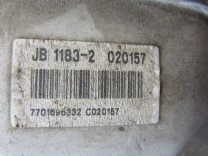 Getriebe van een Renault Clio II (BB/CB) 1.6 RN, RT 1999