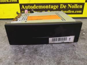 Usados Módulo de radio Renault Megane Precio € 50,00 Norma de margen ofrecido por de Nollen autorecycling