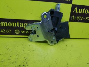 Used Tailgate lock mechanism Audi S5 Price € 60,50 Inclusive VAT offered by de Nollen autorecycling