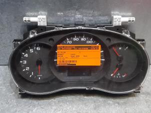 Gebrauchte Tacho - Kombiinstrument KM Renault Master Preis € 150,00 Margenregelung angeboten von de Nollen autorecycling
