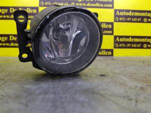 Used Fog light, front left Mitsubishi L200 Price € 50,00 Margin scheme offered by de Nollen autorecycling