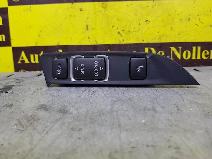 Usagé Divers BMW 1 serie (F21) M140i 3.0 24V Prix € 54,45 Prix TTC proposé par autodemontage denollen