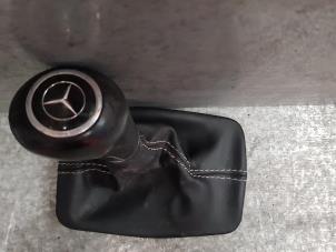 Używane Dzwignia zmiany biegów Mercedes C (C204) Cena € 50,00 Procedura marży oferowane przez de Nollen autorecycling