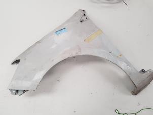 Used Front wing, left Renault Clio Price € 50,00 Margin scheme offered by de Nollen autorecycling