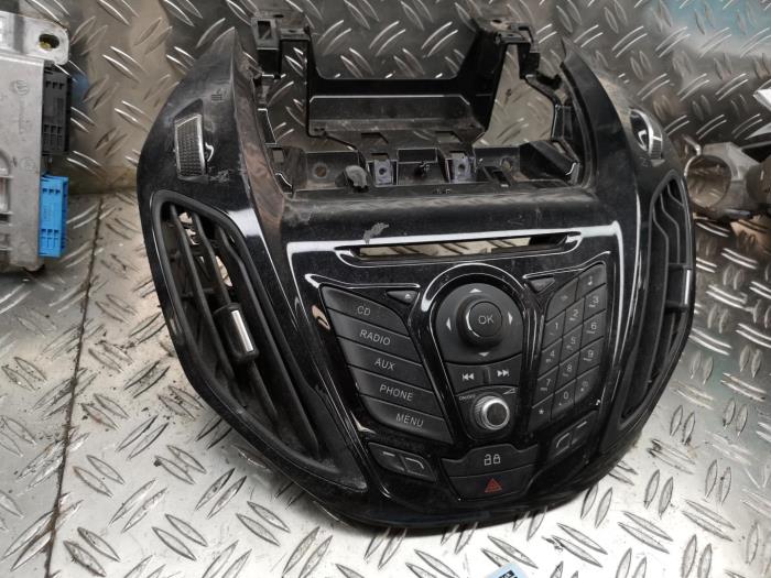 Używane Modul radiowy Ford B-Max (JK8) 1.6 Ti-VCT 16V Cena € 112,00 Procedura marży oferowane przez autodemontage denollen