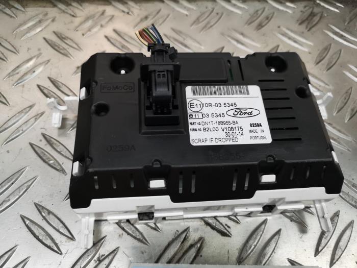 Begagnade Innerdisplay Ford B-Max Pris € 45,00 Marginaltabell erbjuds av autodemontage denollen