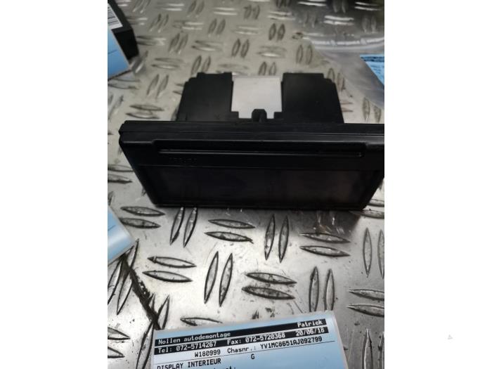 Begagnade Innerdisplay Volvo C70 (MC) 2.4 D5 20V Pris € 32,00 Marginaltabell erbjuds av autodemontage denollen