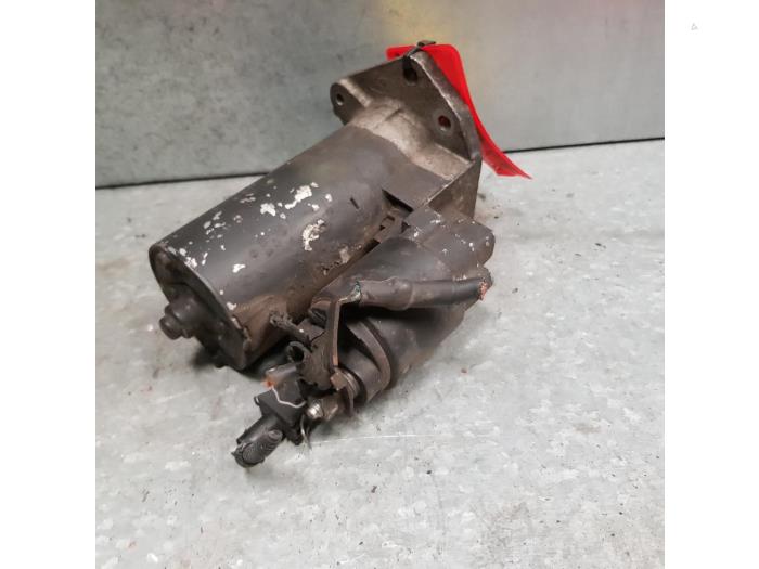 Begagnade Startmotor Volkswagen Polo III (6N1) 1.6i 75 Pris € 45,00 Marginaltabell erbjuds av autodemontage denollen