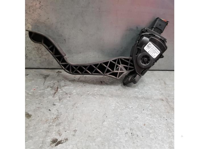 Accelerator pedal from a Peugeot 207/207+ (WA/WC/WM) 1.4 16V 2006