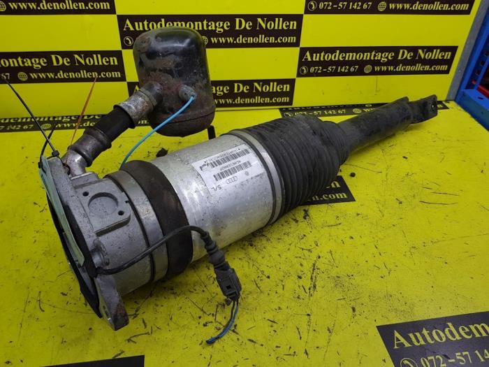 Rear shock absorber, right from a Audi A8 2007