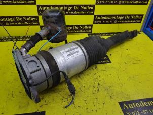 Used Rear shock absorber, right Audi A8 Price € 175,00 Margin scheme offered by de Nollen autorecycling